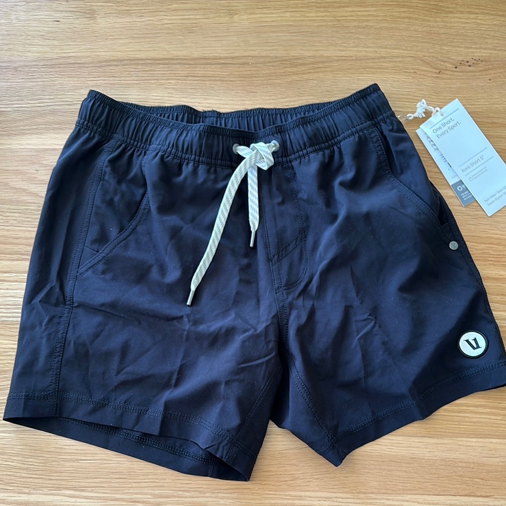 Vuori Men's Black Swim Shorts XS